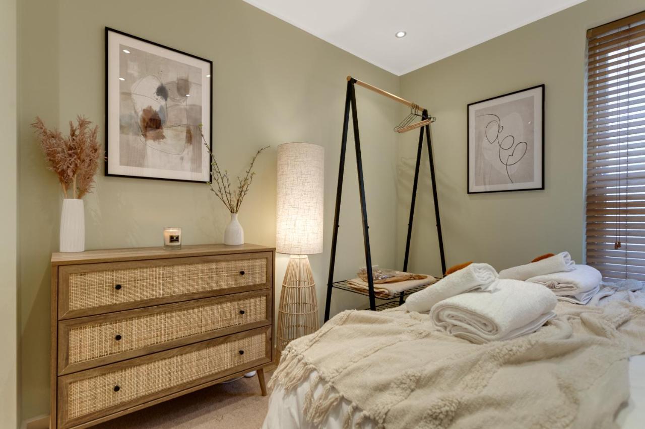 The Rafters - 2 Bedroom Apartment - Central Location - Vibrant Atmosphere Canterbury Esterno foto